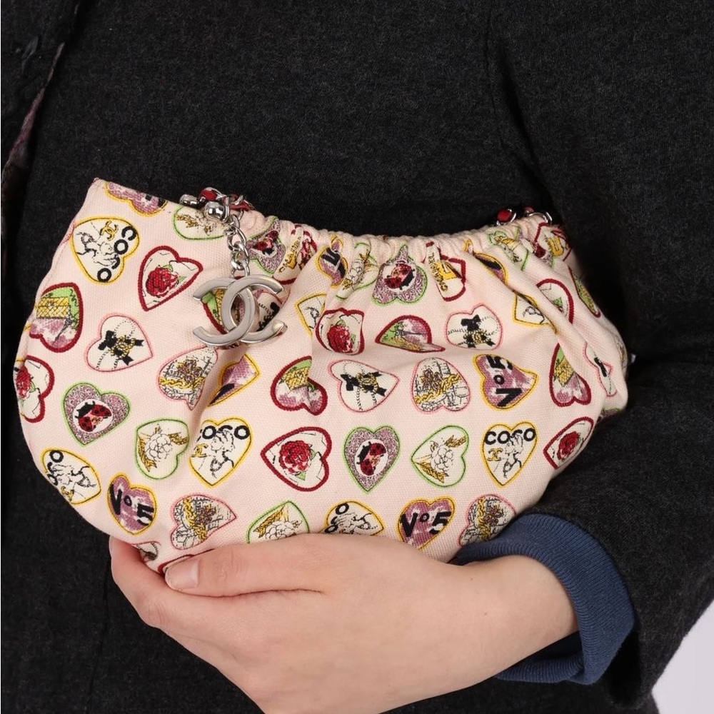 Chanel Heart Print Women's Bag - Cream and Red - Picture 7 of 7